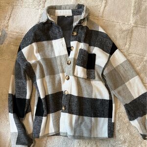 Stylish Plaid Jacket - Black and White